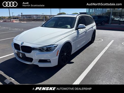 Used 2019 BMW 330i xDrive Wagon AWD/4WD image 1