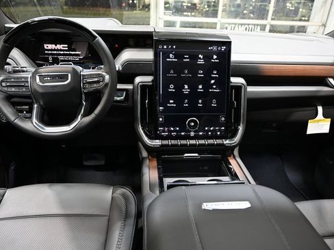 New 2026 GMC Yukon XL Denali w/ Denali Reserve Package image 15