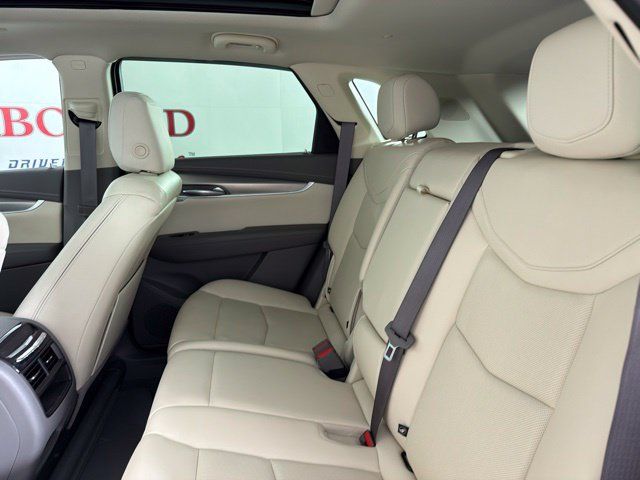 Used 2024 Cadillac XT5 Premium Luxury w/ Technology Package FWD image 25