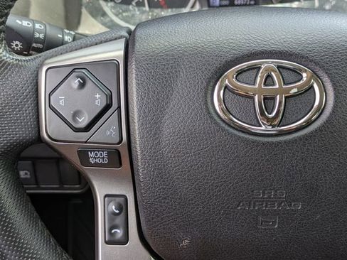 Used 2022 Toyota Tacoma SR5 RWD image 19