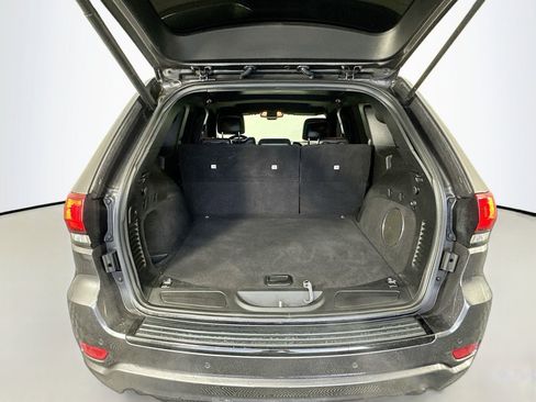 Used 2015 Jeep Grand Cherokee Altitude AWD/4WD image 23