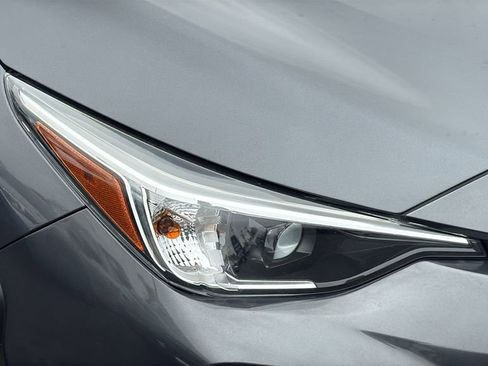 Certified 2024 Subaru Crosstrek 2.0i Premium w/ Popular Package #3 AWD/4WD image 8