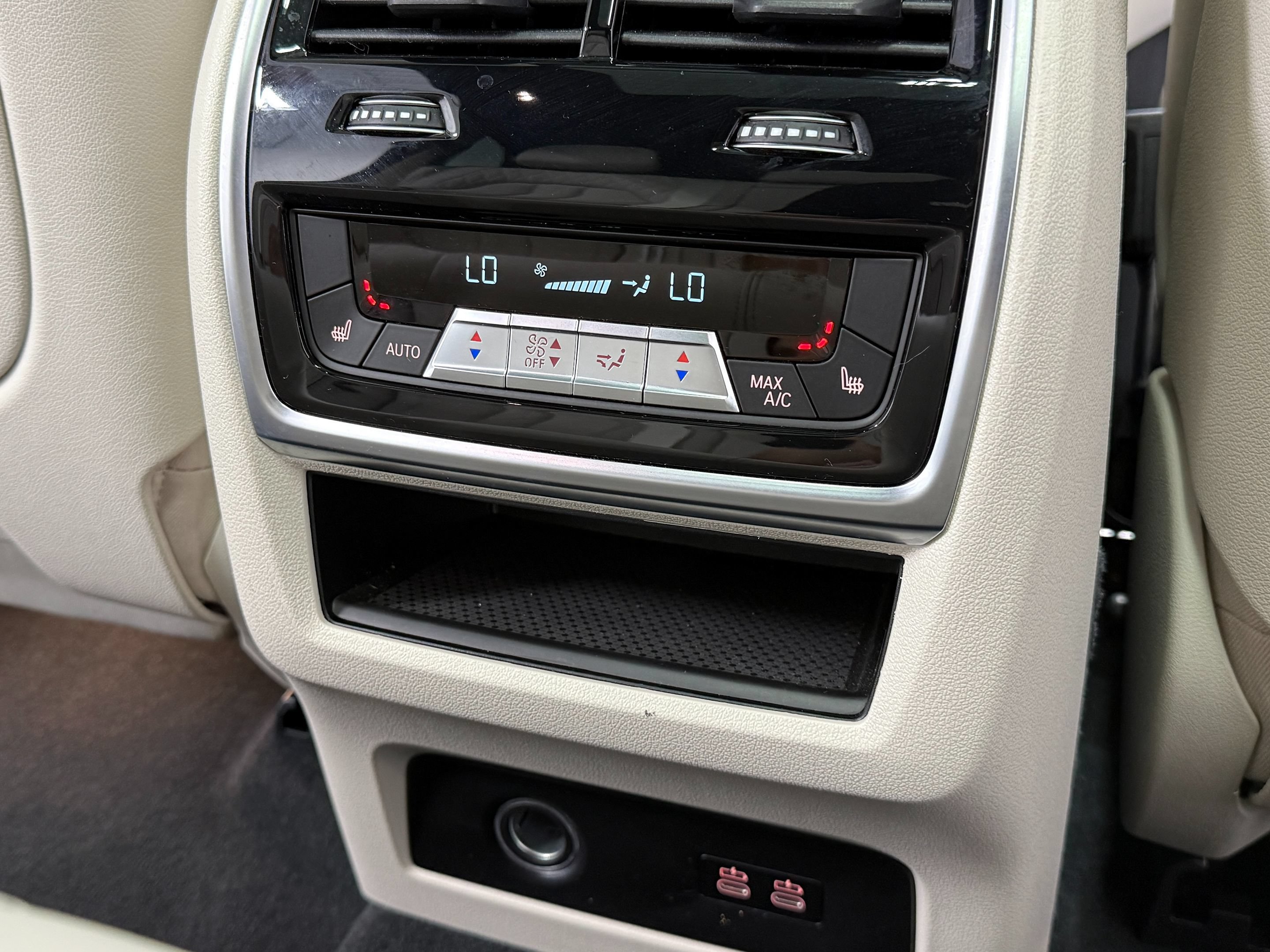 Used 2026 BMW X5 M60i AWD/4WD image 42