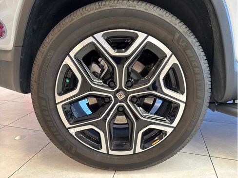 Used 2024 Rivian R1S Adventure image 29