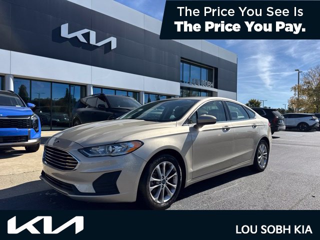 Used 2019 Ford Fusion SE FWD image 1