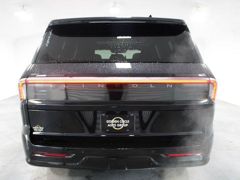 New 2026 Lincoln Navigator L Reserve w/ Jet Appearance Package AWD/4WD image 7