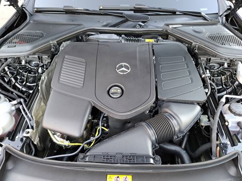 New 2026 Mercedes-Benz E 350 4MATIC Sedan image 32