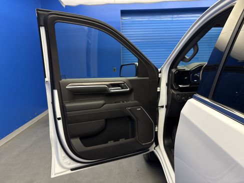 Used 2023 Chevrolet Silverado 1500 LTZ image 9