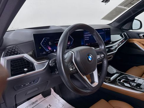 Used 2026 BMW X5 xDrive40i AWD/4WD image 9