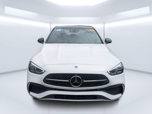 Used 2024 Mercedes-Benz C 300 Sedan image 8