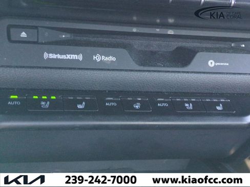 Used 2019 Lexus UX 200 image 22