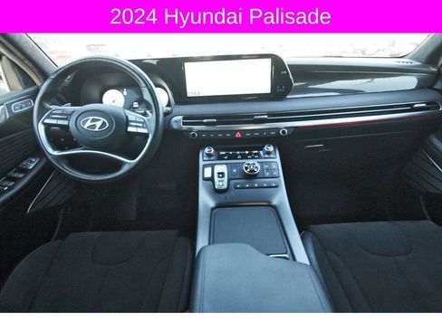 Used 2024 Hyundai Palisade Calligraphy image 12