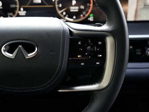 New 2026 INFINITI QX80 4WD image 11