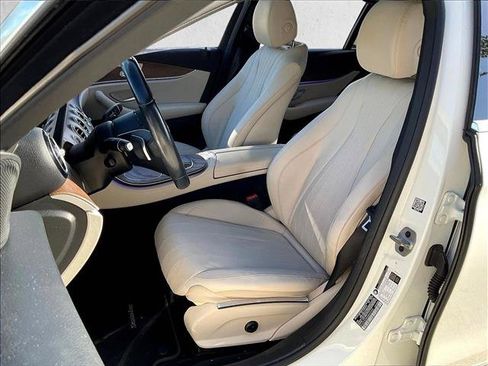 Used 2022 Mercedes-Benz E 350 Sedan image 26