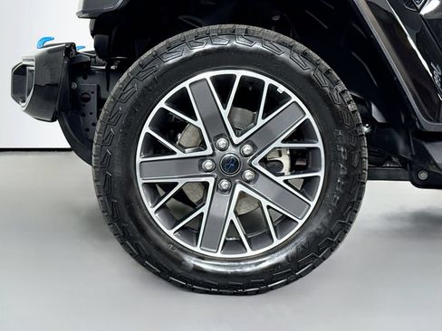 Used 2024 Jeep Wrangler High Altitude AWD/4WD image 10