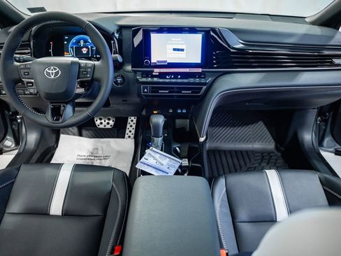 New 2026 Toyota Camry SE image 19