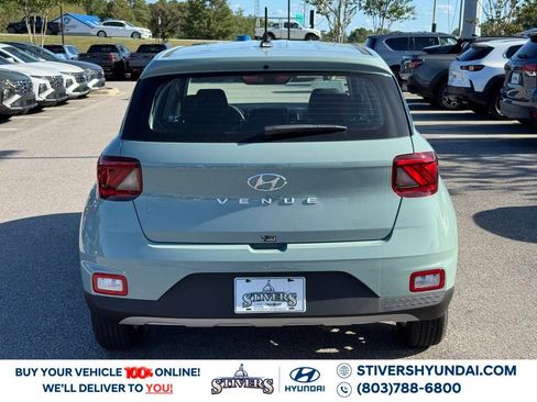 New 2026 Hyundai Venue SE image 12
