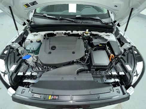 New 2026 Volvo XC40 B5 Plus w/ Protection Package Premier image 17