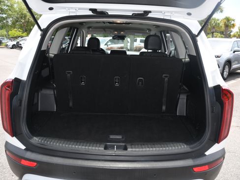 Used 2020 Kia Telluride LX FWD image 16