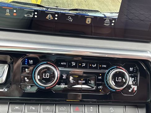 New 2026 GMC Sierra 1500 Denali Ultimate AWD/4WD image 38