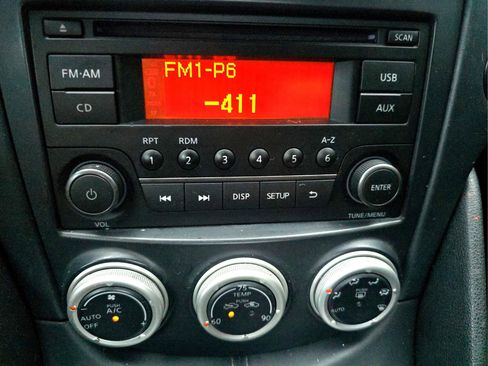 Used 2016 Nissan 370Z NISMO image 14