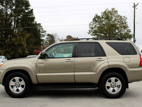 Used 2006 Toyota 4Runner SR5 image 4