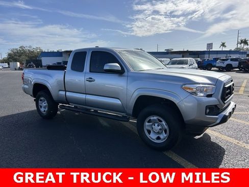 Used 2023 Toyota Tacoma SR image 1