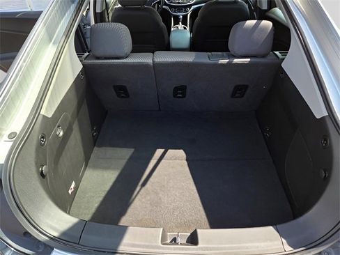Used 2019 Chevrolet Volt LT image 15