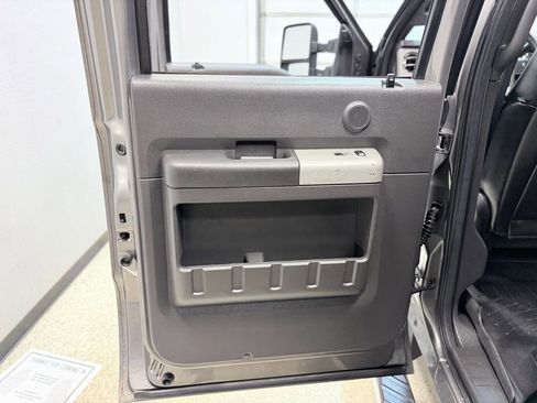 Used 2014 Ford F250 Lariat w/ Lariat Ultimate Package image 33