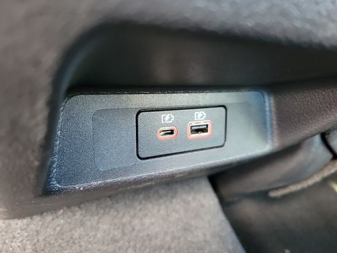 Used 2025 Nissan Altima 2.5 SV FWD image 13