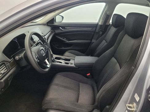 Used 2019 Honda Accord EX image 17