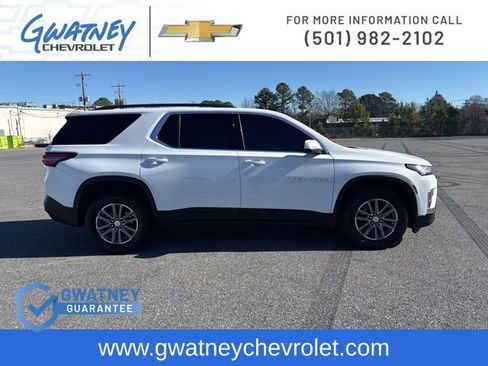 Used 2023 Chevrolet Traverse LT w/ LPO, Floor Liner Package image 4