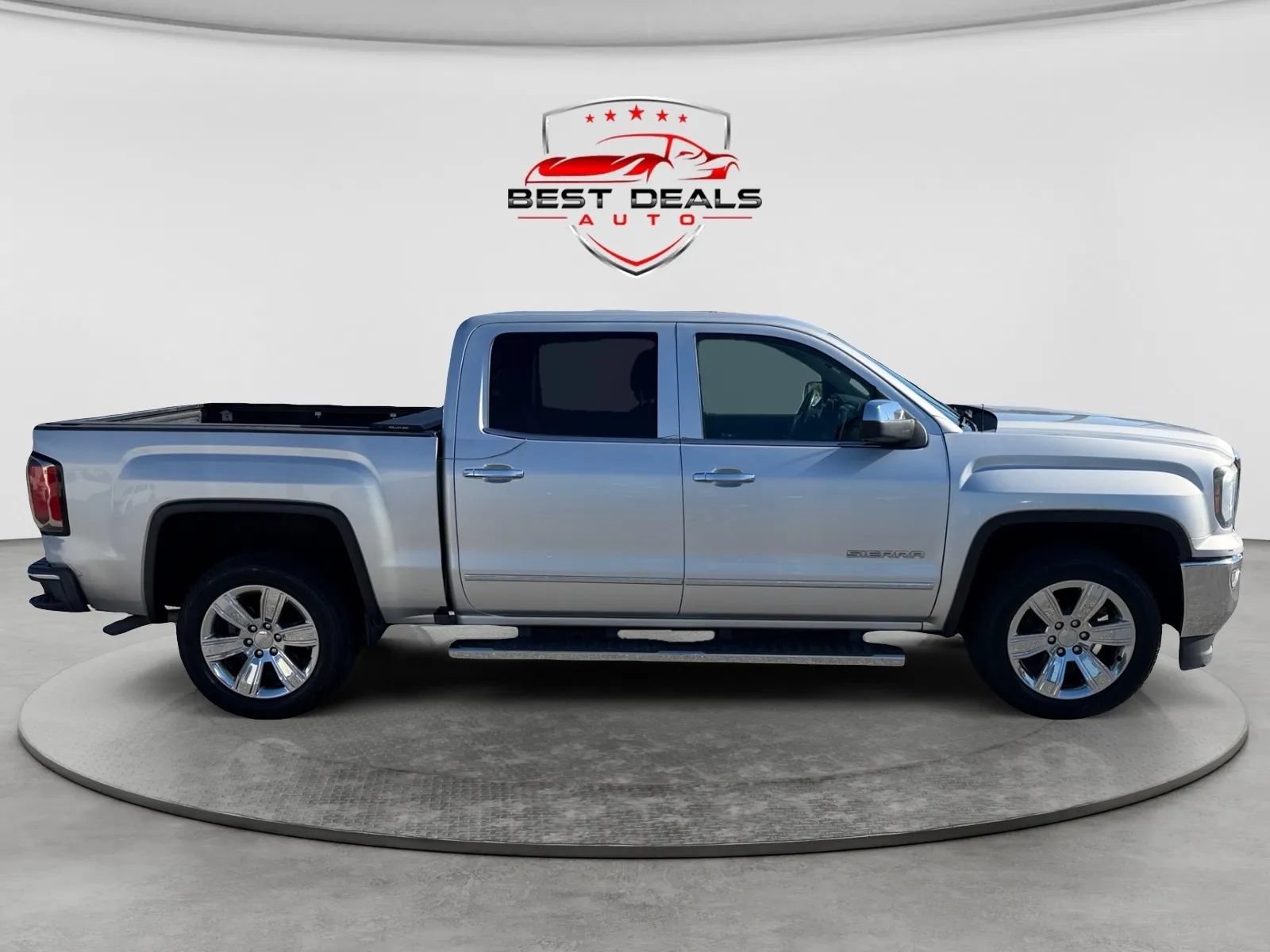 Used 2018 GMC Sierra 1500 SLT w/ Enhanced Driver Alert Package RWD image 6