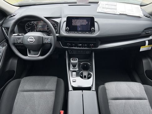 New 2026 Nissan Rogue SV FWD image 7
