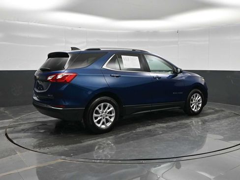 Used 2019 Chevrolet Equinox LT w/ Sun & Navigation Package AWD/4WD image 8