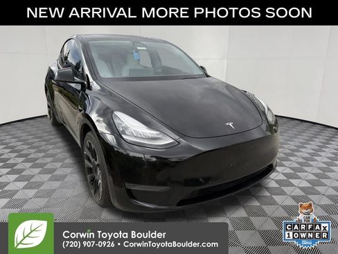 Used 2020 Tesla Model Y Long Range AWD/4WD image 1