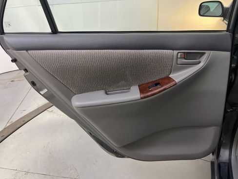 Used 2006 Toyota Corolla LE image 28