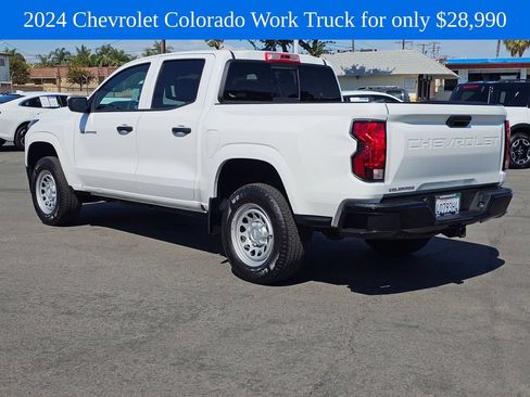 Used 2024 Chevrolet Colorado W/T RWD image 4