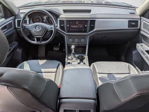 Used 2019 Volkswagen Atlas SE FWD image 19