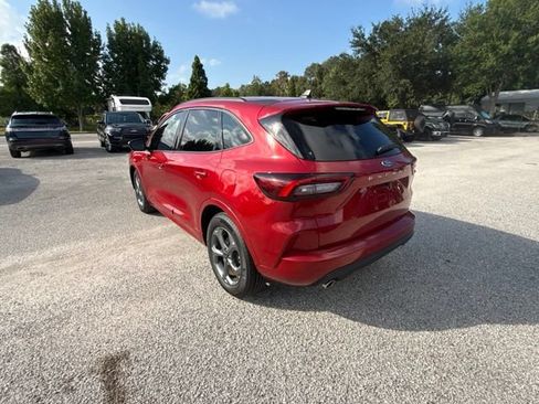 Used 2023 Ford Escape ST-Line w/ Tech Pack #1 FWD image 7