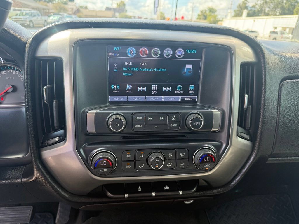 Used 2018 Chevrolet Silverado 1500 LT w/ LT Eassist Package RWD image 12