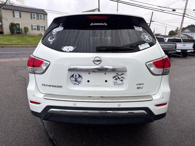 Used 2015 Nissan Pathfinder SV FWD image 7
