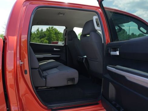 Used 2016 Toyota Tundra SR5 w/ TRD Off Road Package AWD/4WD image 20