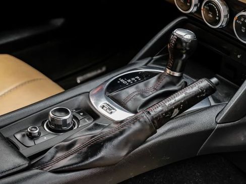 Used 2016 MAZDA MX-5 Miata Grand Touring image 18