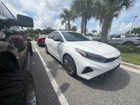 Certified 2022 Kia Forte GT FWD image 1