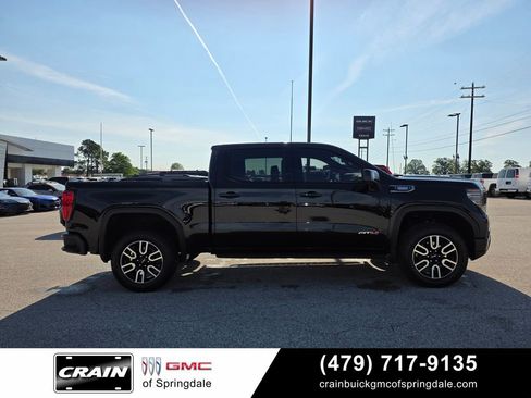 Used 2026 GMC Sierra 1500 AT4 w/ AT4 Premium Package AWD/4WD image 9