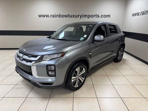 Used 2025 Mitsubishi Outlander Sport ES AWD/4WD image 3