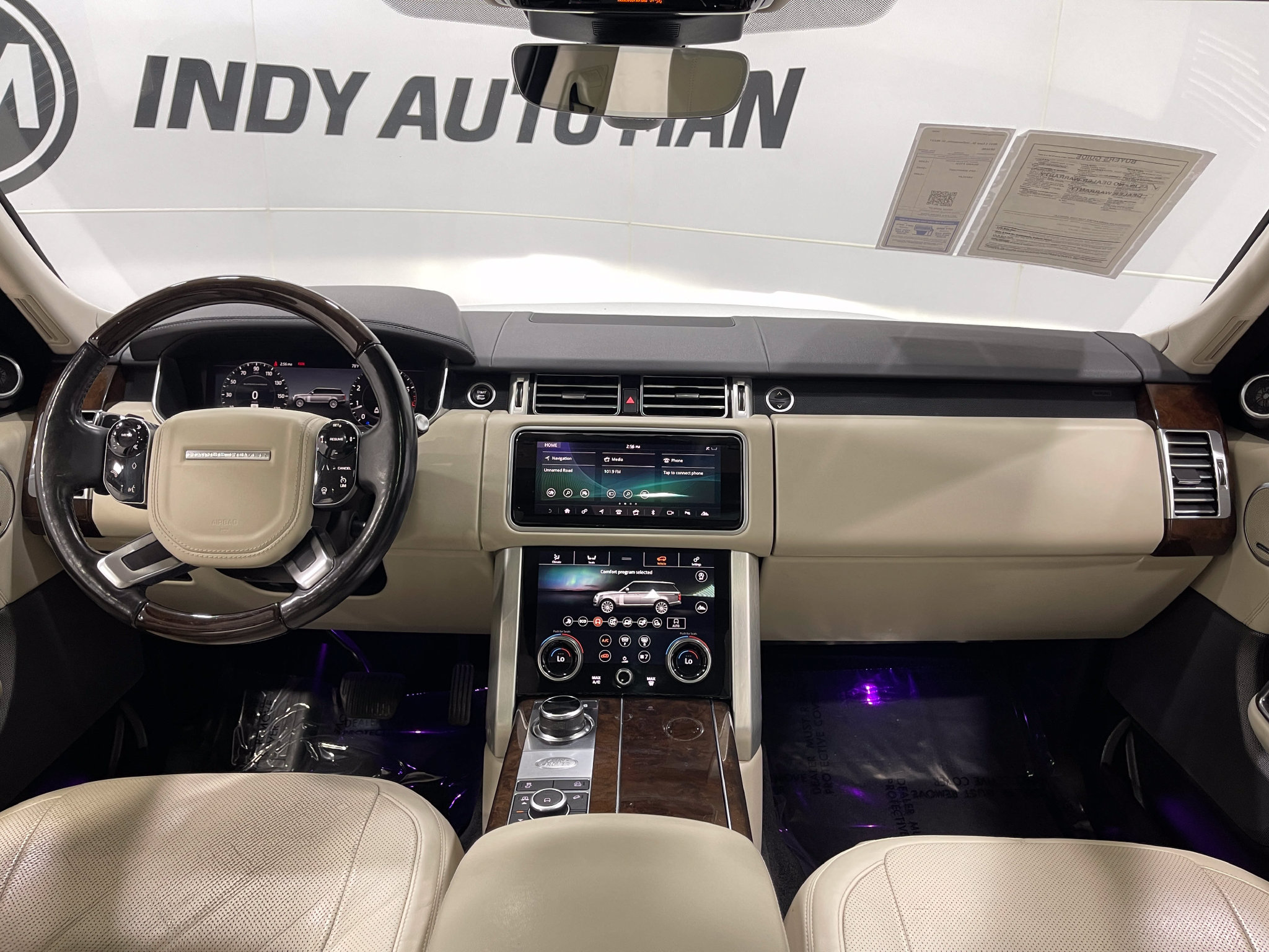 Used 2018 Land Rover Range Rover Supercharged AWD/4WD image 19