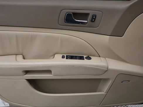 Used 2006 Cadillac STS V6 w/ Preferred Equipment Group image 16