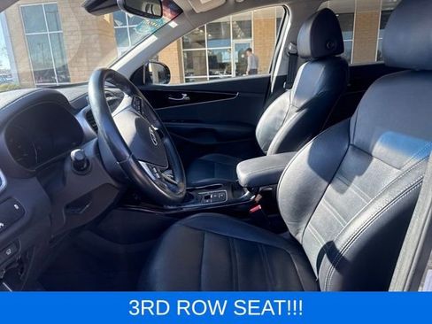 Used 2019 Kia Sorento EX image 8